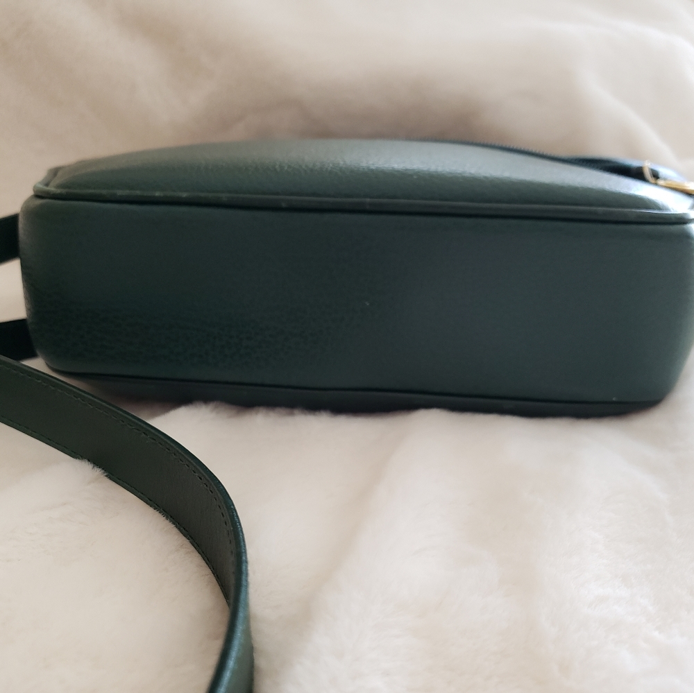 Auth Leather Gucci Handbag - Picture 6 of 7